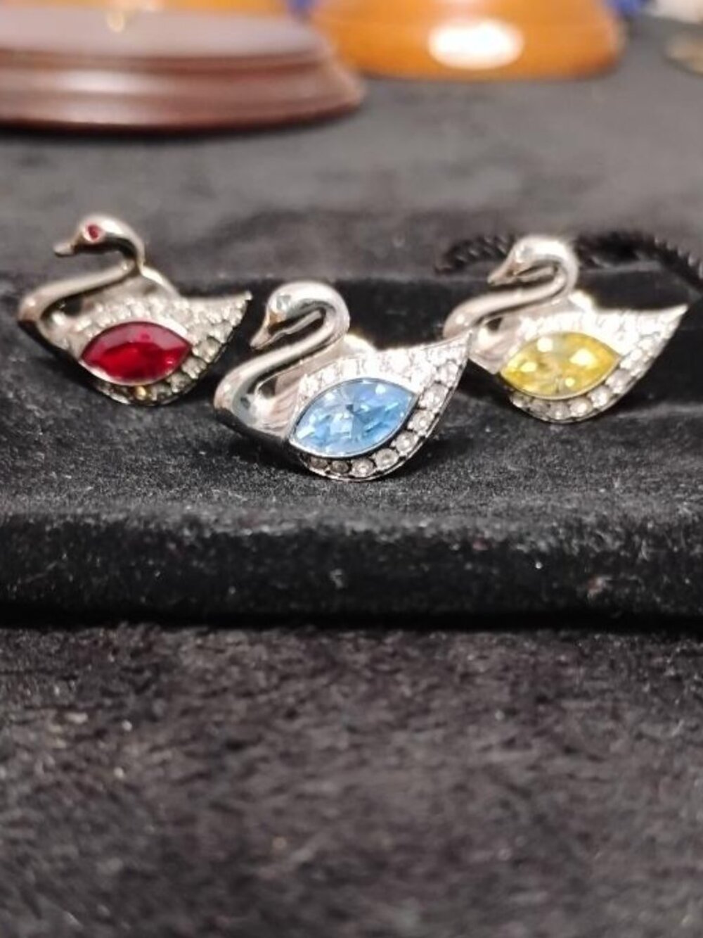 Swarovski Crystal SCS 2002 2003 2004 Swan Pin Brooch Event Tac Pins Set of 3